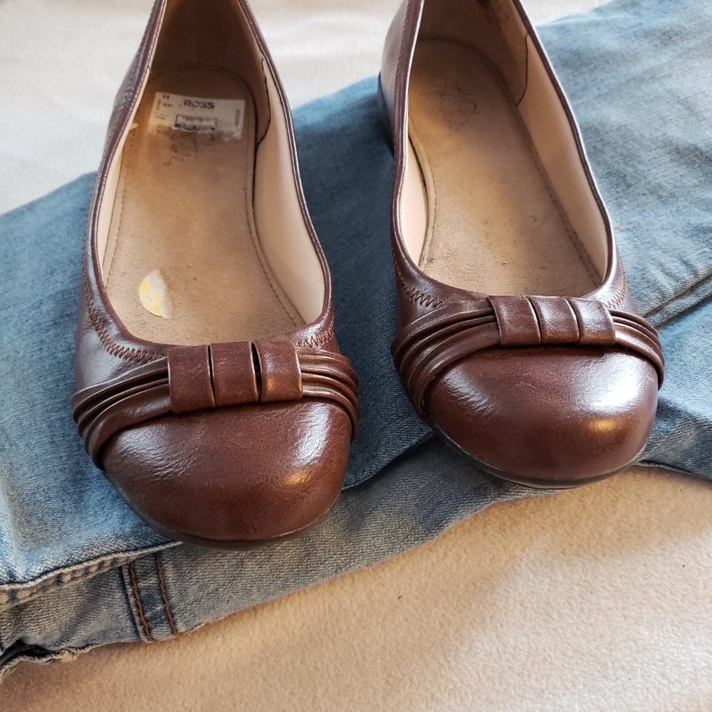 Brown flats